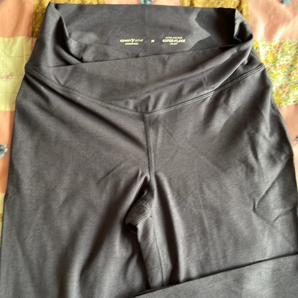 Old Navy medium super flare leggings
